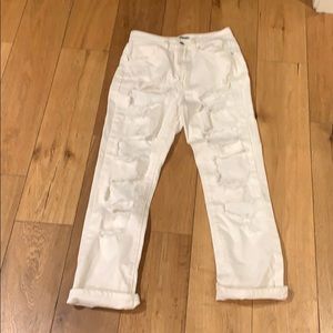 Super cute white ripped jeans
